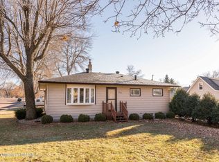 926 Aurdal Ave, Fergus Falls, MN 56537