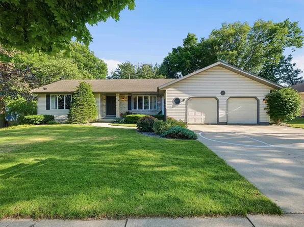 423 Butternut Dr, Oregon, WI 53575