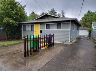 8030 SE Francis St, Portland, OR 97206