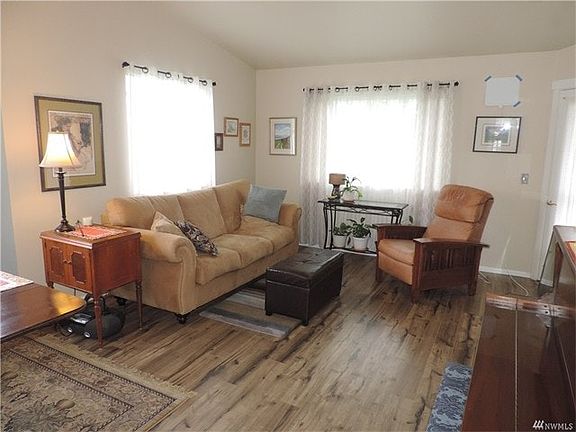 3rd image of 12436 SE 272nd Pl APT D201