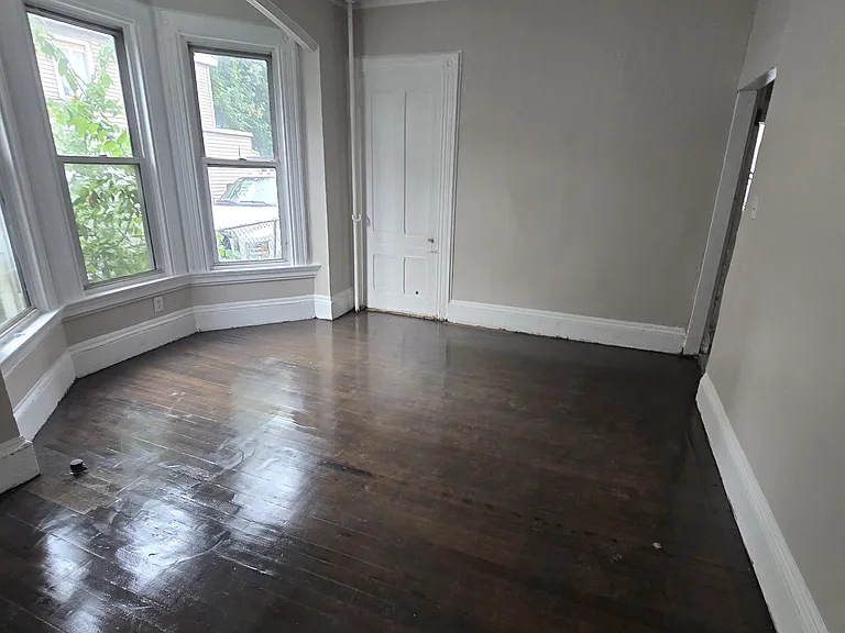 240 William St #G1 — Photo 2