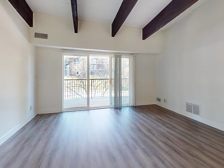 The Commons at Windsor Gardens — Photo 145