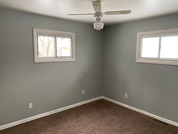 3rd image of 2856 Mason Ave