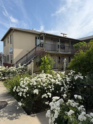 811 S Glenoaks Blvd #M Photo 1