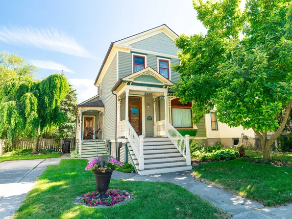 355 Oak St, Wyandotte, MI 48192