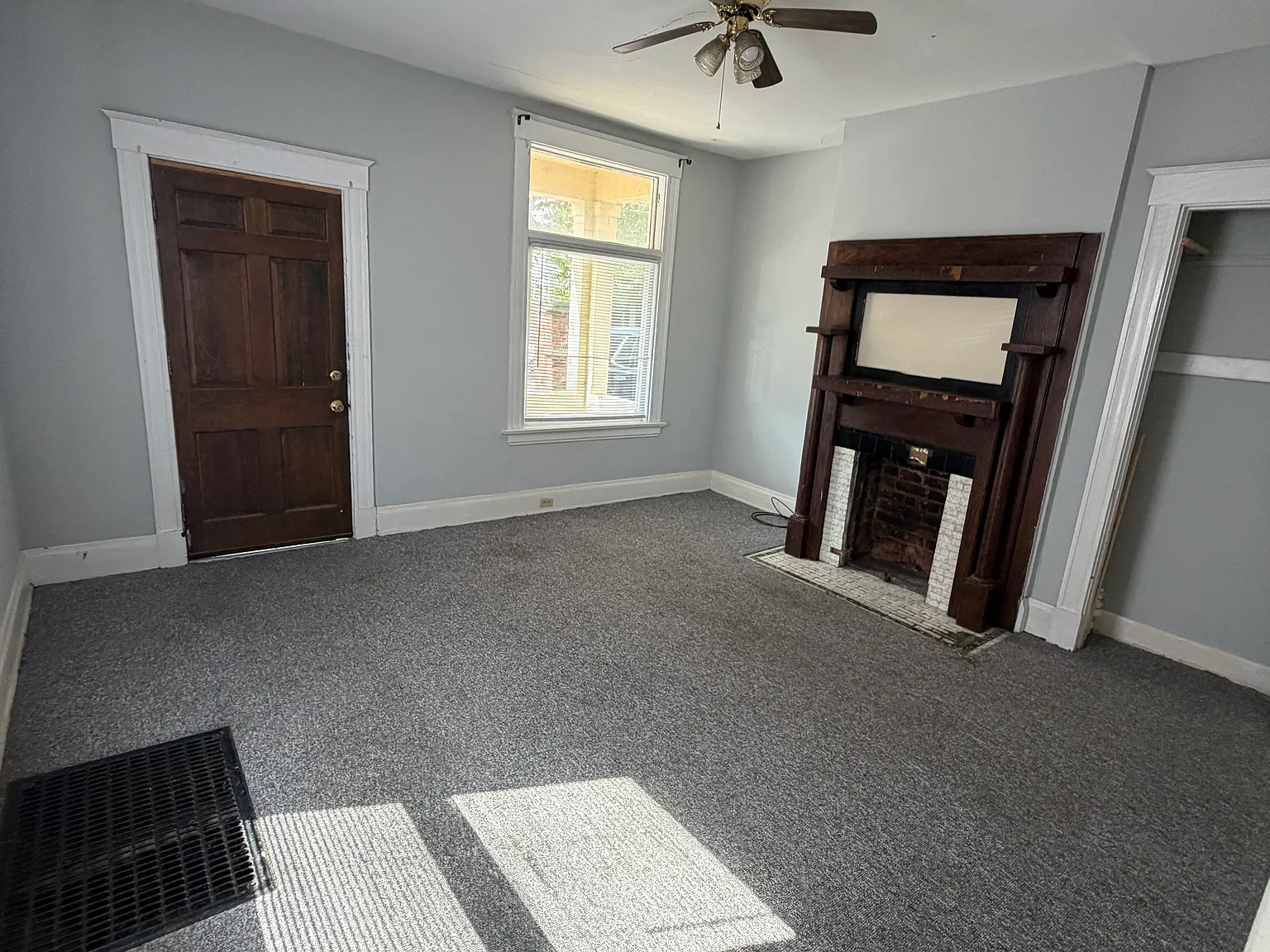 5 bed, 1984 sqft, $3,000 — Photo 4