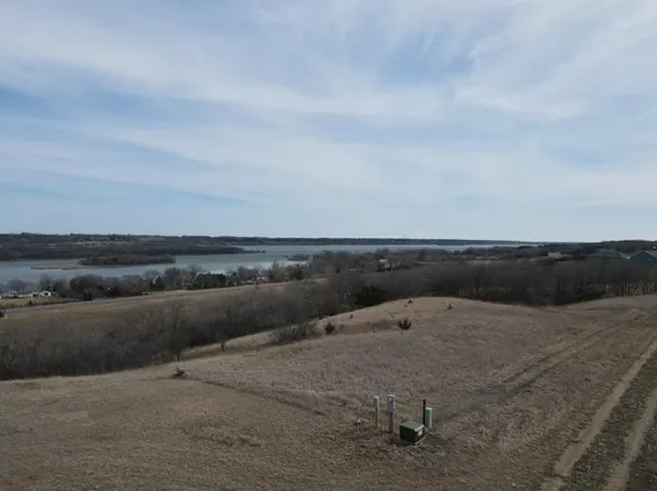 9 Sevs Overlook, Big Stone City, SD 57216