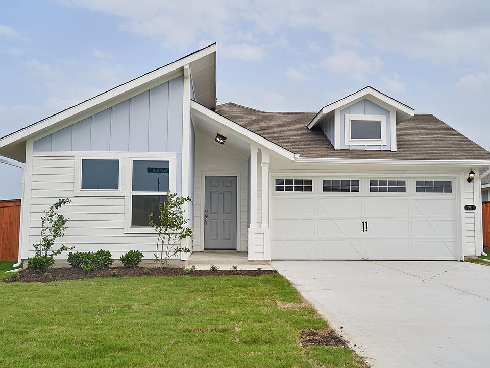1st image of 221 Gray Wolf Dr