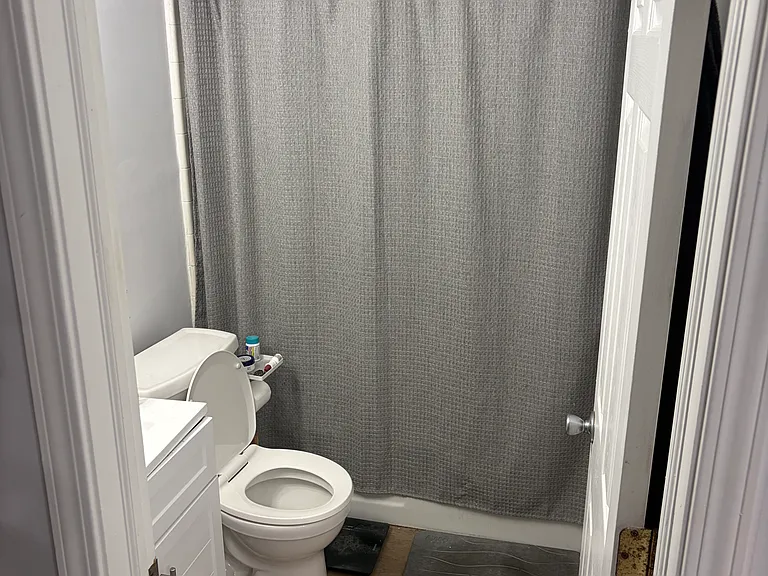 58 E 11th Ave #11 — Photo 5