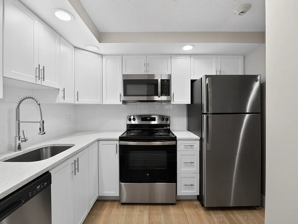 2 Ocean Ave #5