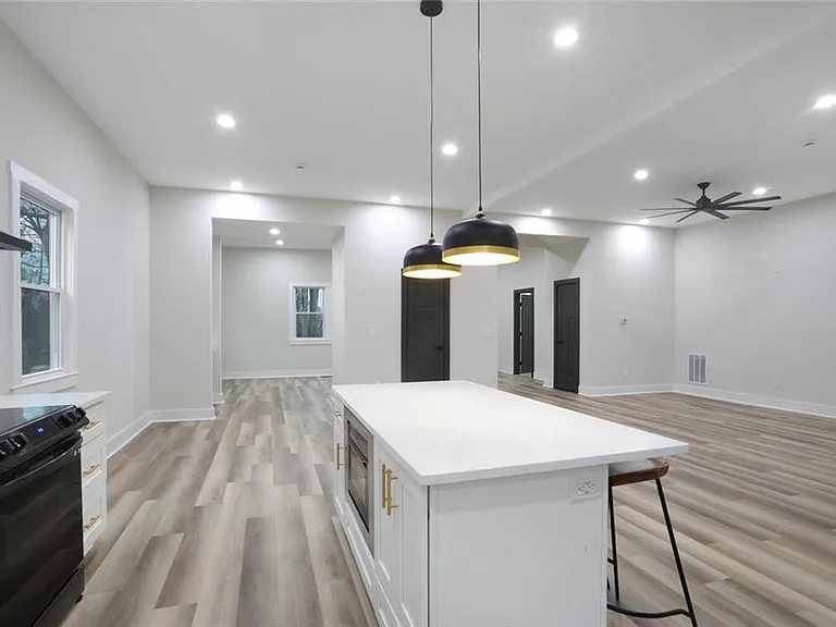 190 Adair Ave SE — Photo 15
