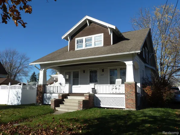 1117 Cass Ave, Bay City, MI 48708