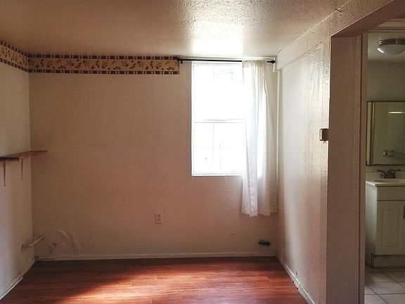 4th image of 1417 Lucile Ave #2