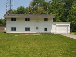 19851 Brick Rd, South Bend, IN 46637