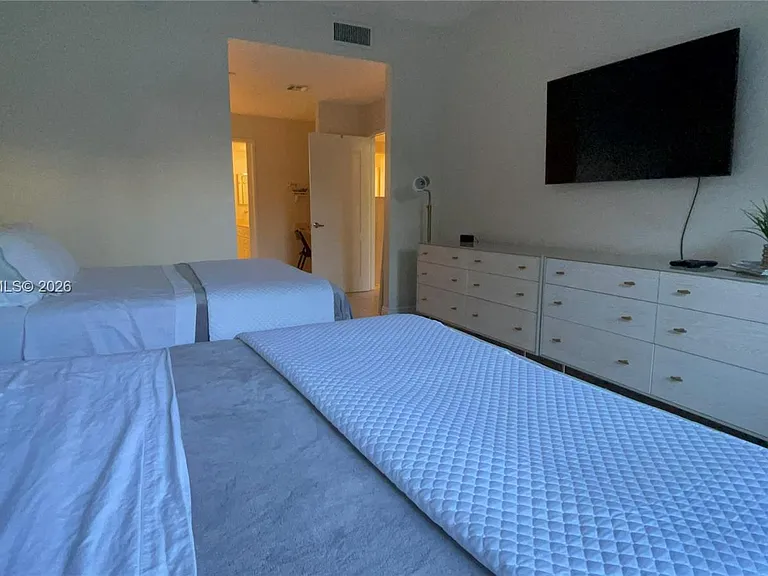 151 Crandon Blvd #236 — Photo 9