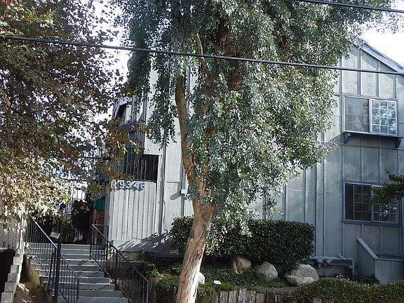 3rd image of 9346 Van Nuys Blvd Unit 4