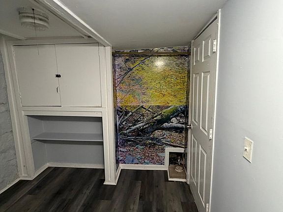 5th image of 198 Parker St #Basement