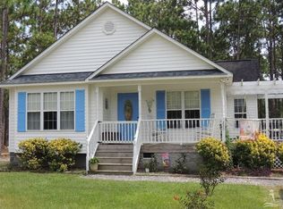 1220 E Longleaf St, Southport, NC 28461