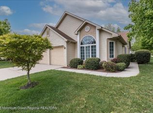 2286 Agincourt Rd, Toms River, NJ 08755