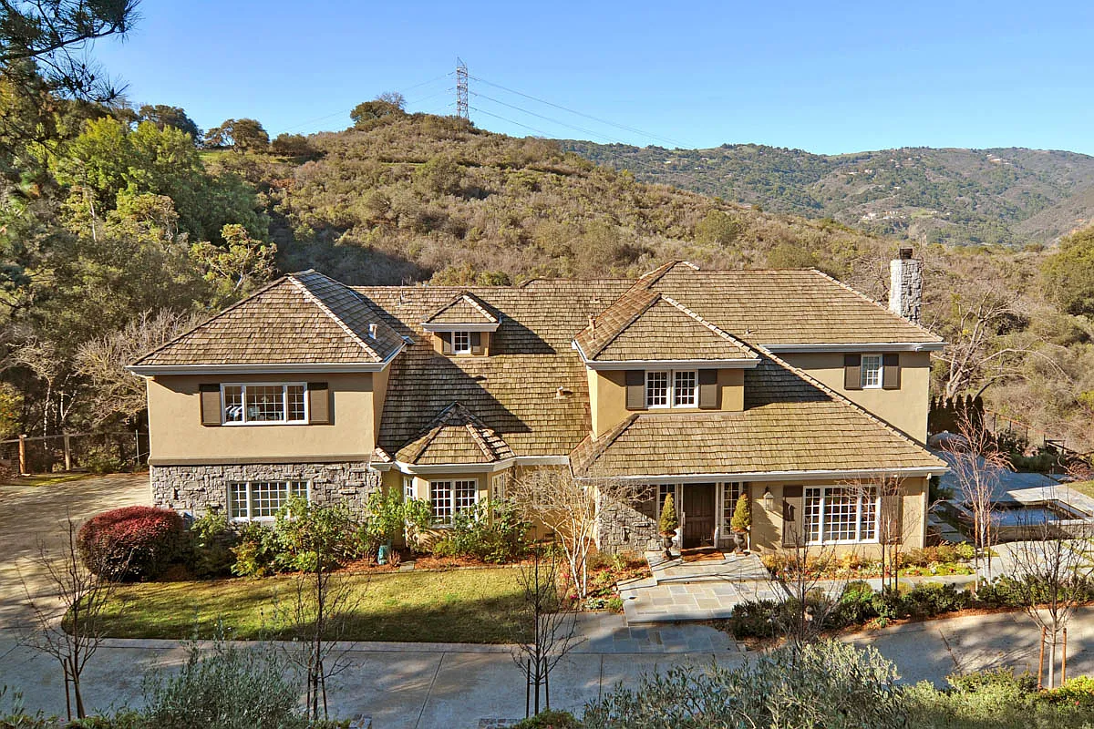 22336 Regnart Rd photo 1