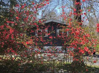 8122 Rangoon Ln, East Stroudsburg, PA 18302