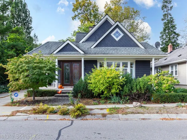 608 Purdy St, Birmingham, MI 48009