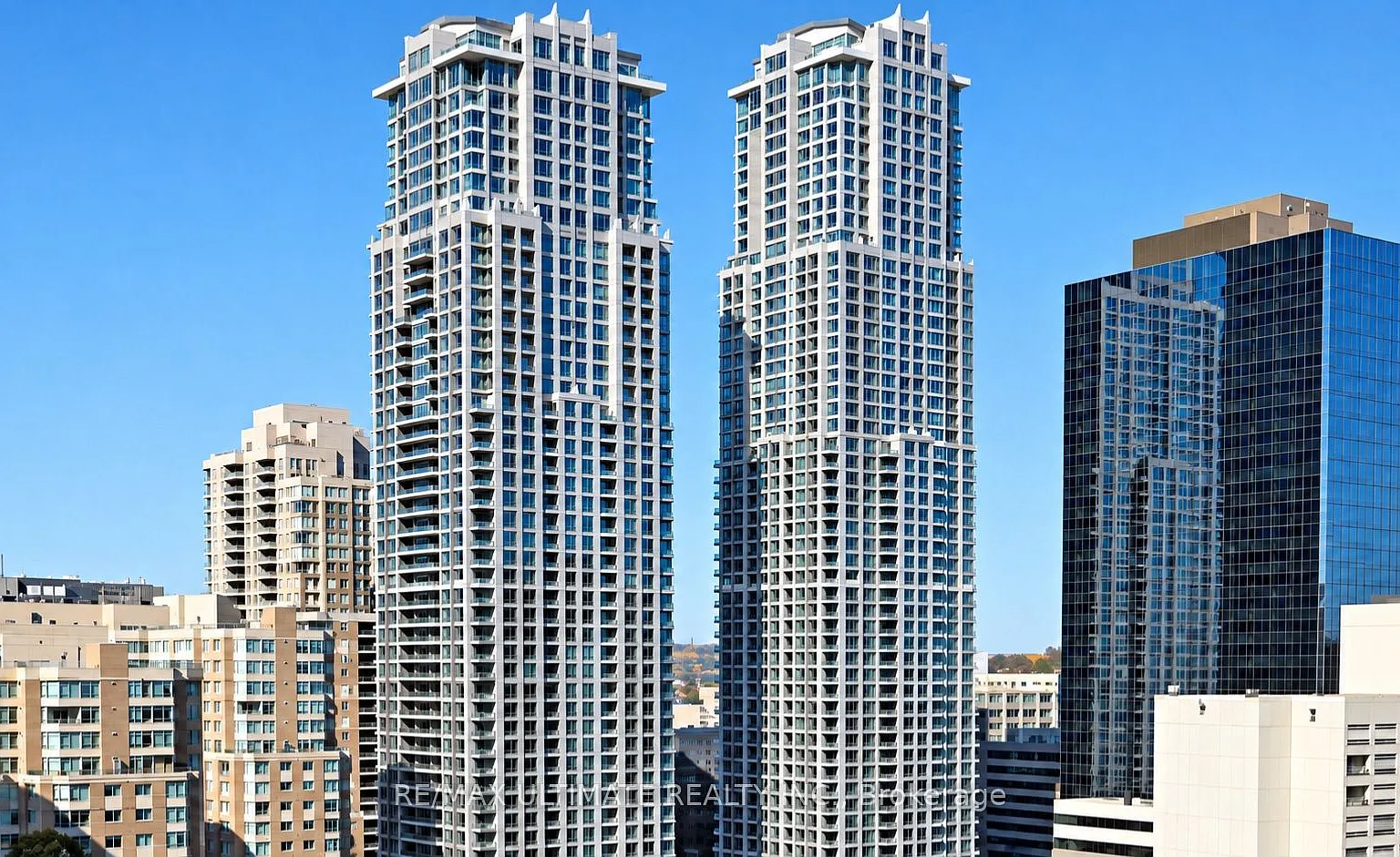 2 bed, $4,700 — Photo 1