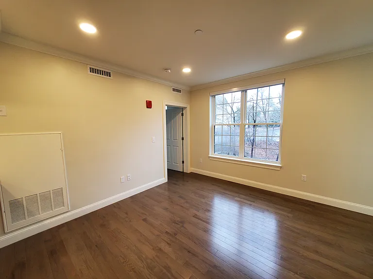 39 Herrick Rd #204 — Photo 6