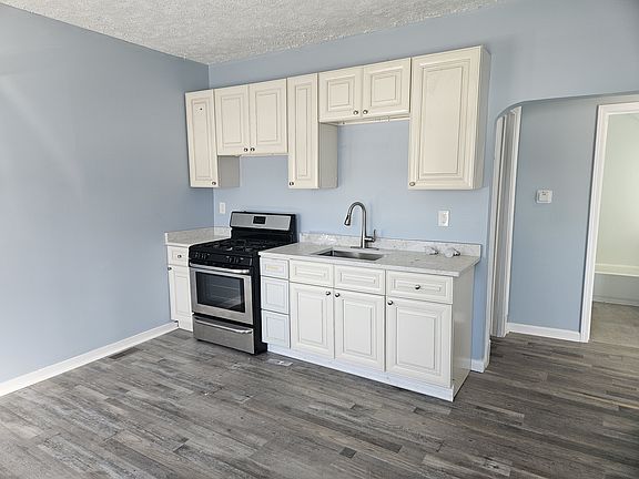 2nd image of 1395 E 25th St