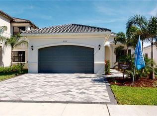 4504 Aurora St, Naples, FL 34119