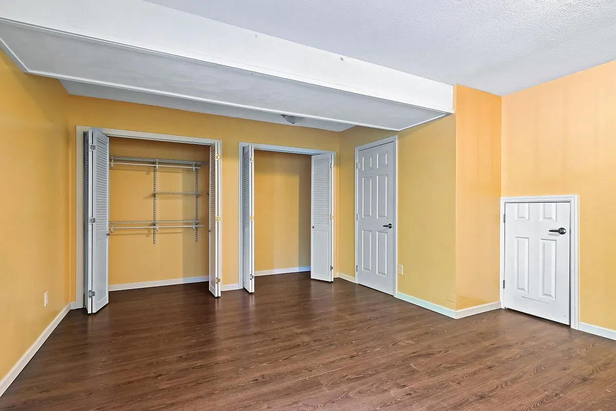3 bed, 3.0 bath, 1985 sqft, $2,150 — Photo 4