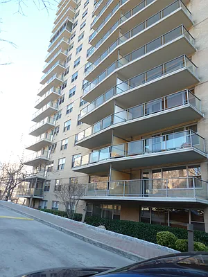 Rented by Olnick Organization | media 2