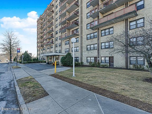 2nd image of 1000 Clove Rd APT 7F