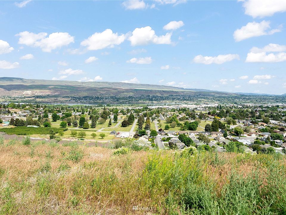 1881 Broadview, Wenatchee, WA 98801 MLS NWM1943202 Zillow