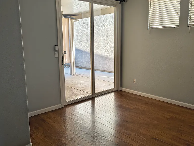 4960 Madamin Way — Photo 4