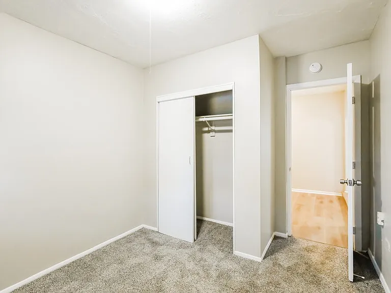 6885 NW 27th Ct — Photo 14