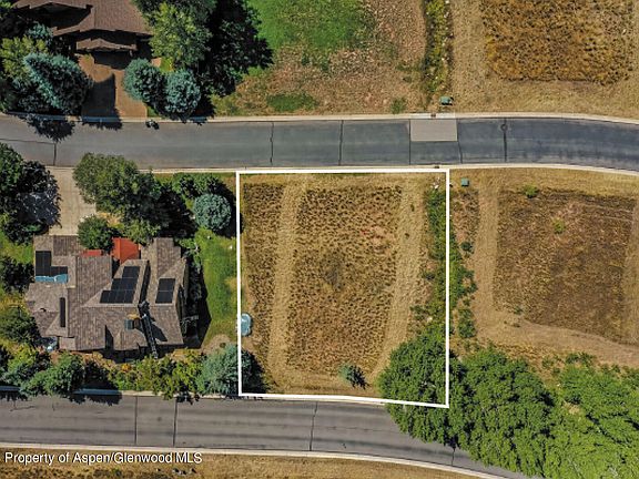 4th image of 208 Golden Bear Dr