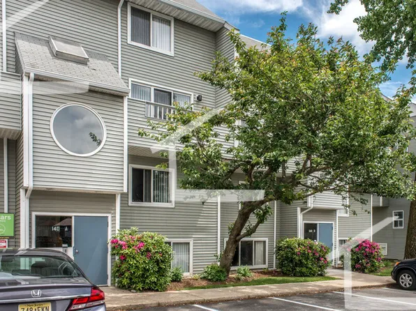 144B N Beacon St, Brighton, MA