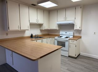 9631 Old Placerville Rd, Sacramento, CA 95827