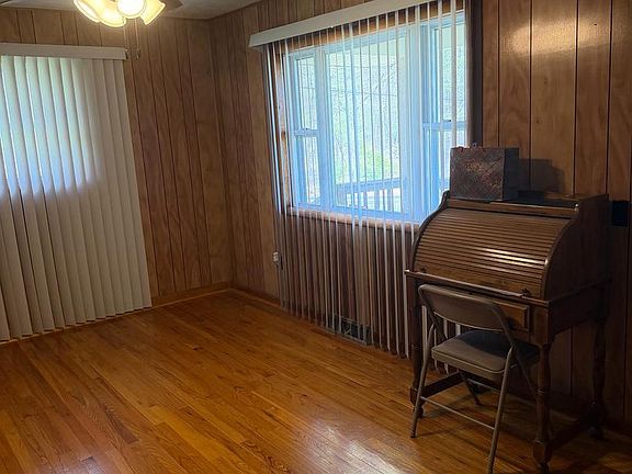 5th image of 54 Ronace Ln