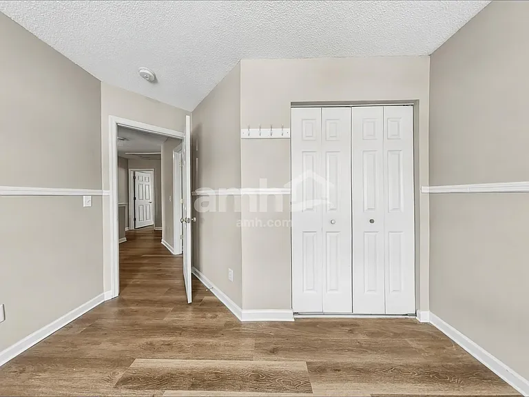 73 W Morningside Dr — Photo 11