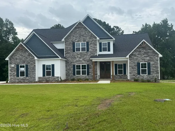 910 Montague Court, Jacksonville, NC 28546