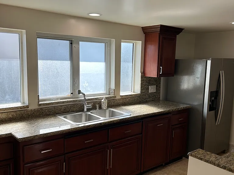 3325 Lincoln Ave — Photo 15