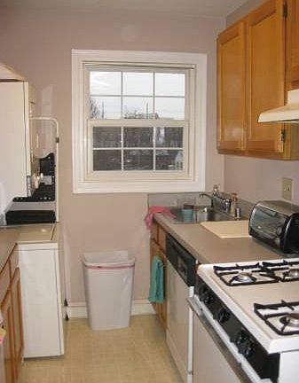 5th image of 2239 Farrington Ave APT 301