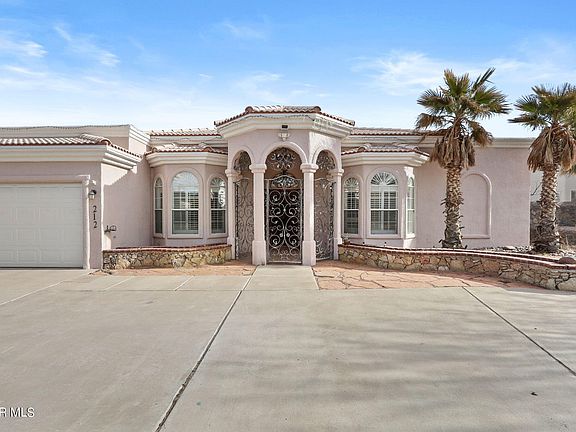 2nd image of 212 Desert Garden Dr