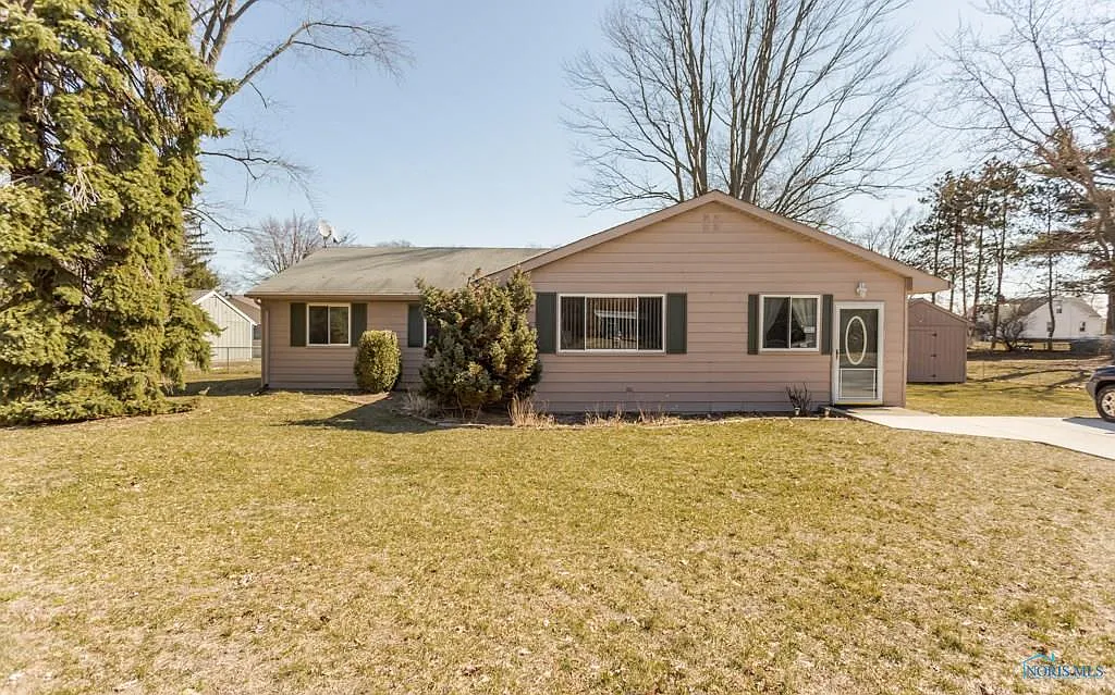 1155 Erie St photo 1