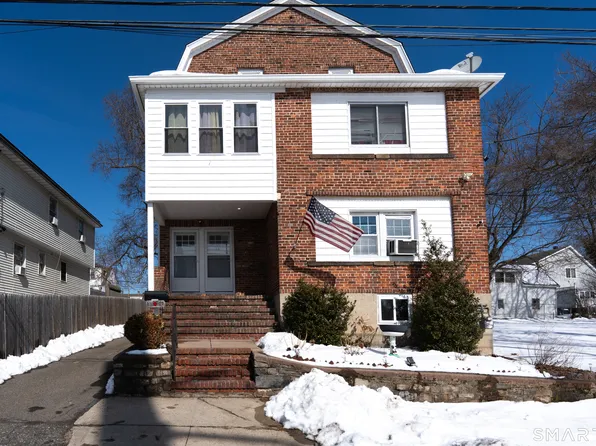 12 Jackson Ave, Stratford, CT 06615