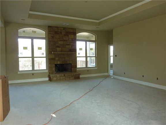 4th image of 106 Stable Oaks Dr