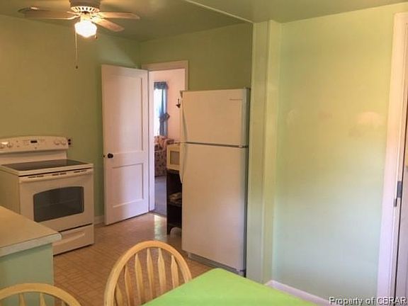 4th image of 405 Berkley Dr