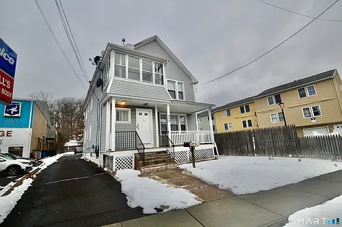 994 Campbell Ave Photo 1